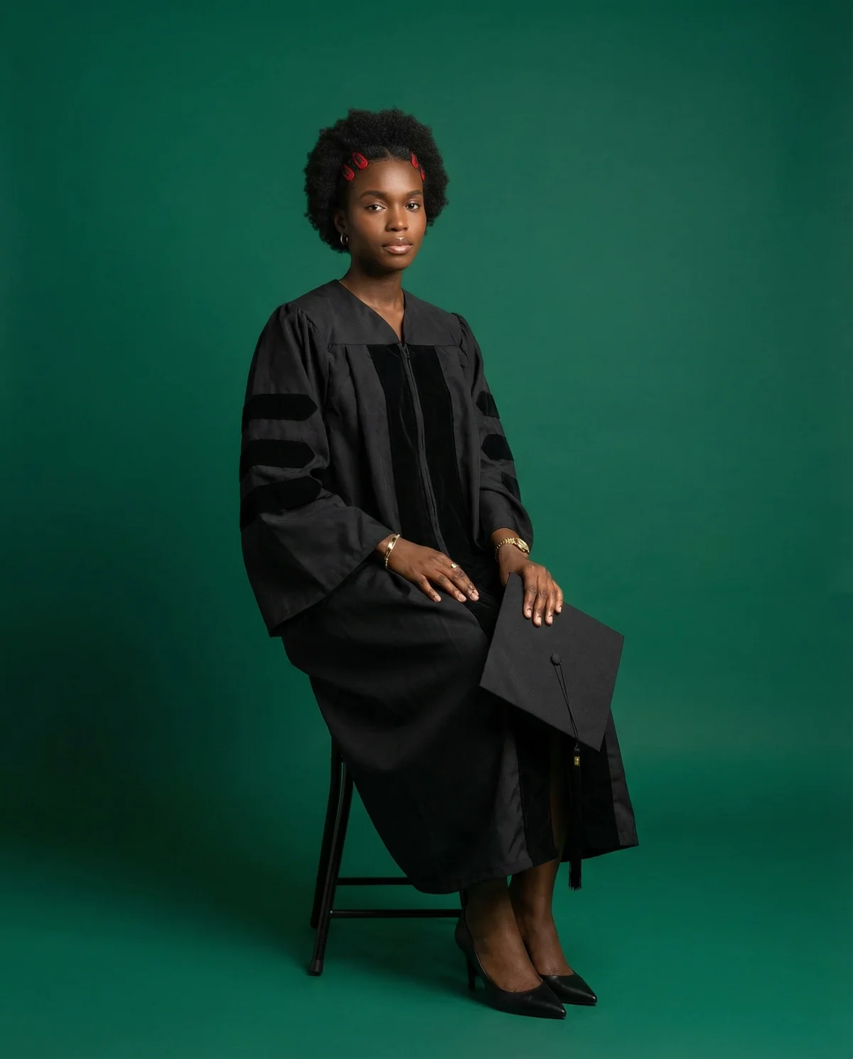 Create Professional Graduation Portraits with Style